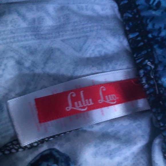 Shorts - Picture 3 of 4